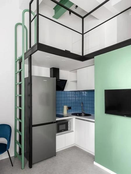 6 маленьких квартир, которые спас антресольный этаж