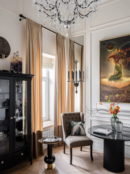 6 маленьких квартир, которые спас антресольный этаж