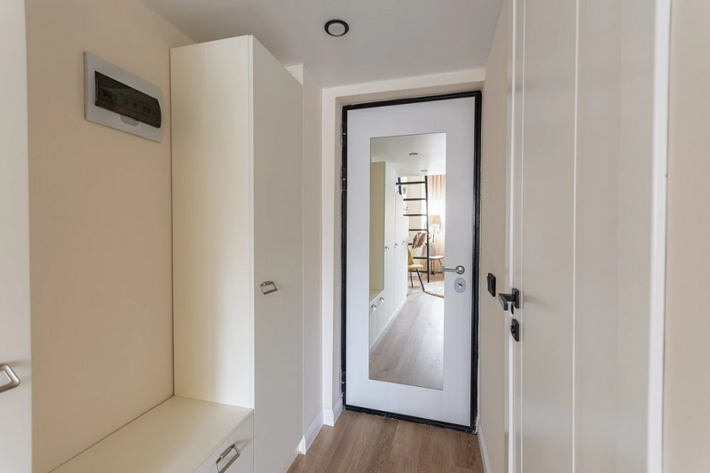 6 маленьких квартир, которые спас антресольный этаж