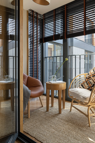 
                                7 лучших идей для оформления стильного зимнего балкона                            