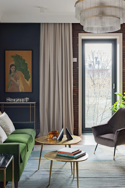 
                                Дизайн гостиной-2024: 9 главных трендов и 92 фото модных интерьеров                            