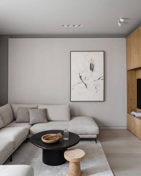 
                                Дизайн гостиной-2024: 9 главных трендов и 92 фото модных интерьеров                            