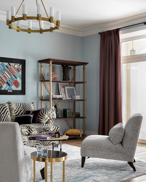 
                                Дизайн гостиной-2024: 9 главных трендов и 92 фото модных интерьеров                            