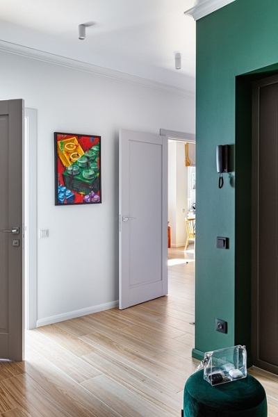 Это выглядит потрясающе! 6 ярких цветов для прихожей, которые выбрали дизайнеры