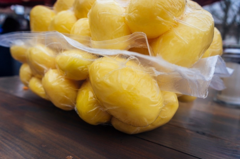 
                                Хранение картошки: 10 разных способов для квартиры и дома (ничего не испортится!)                            