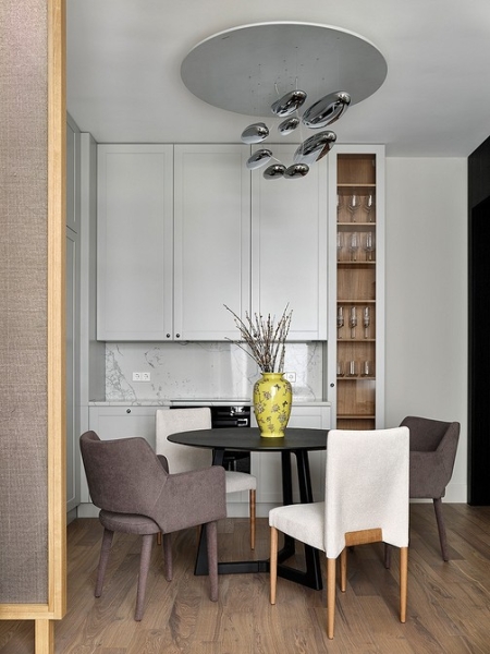 Интерьер с «секретом»: квартира 48 кв. м в стиле современной классики вне времени