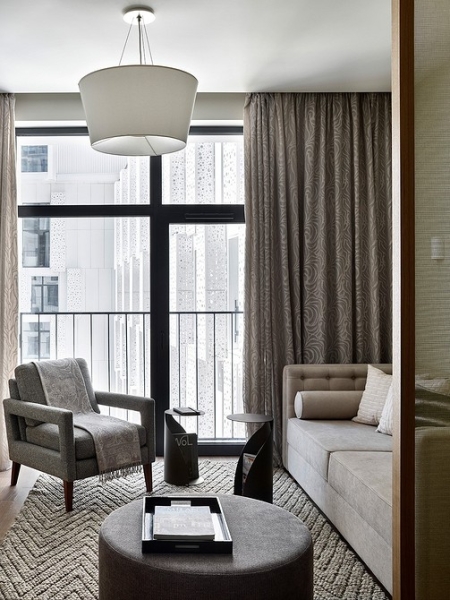 Интерьер с «секретом»: квартира 48 кв. м в стиле современной классики вне времени