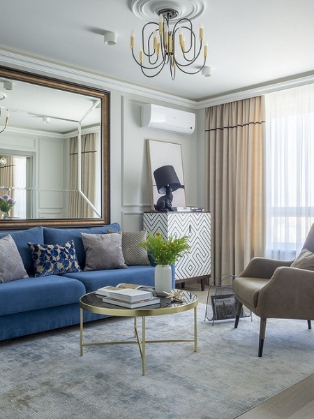 Как оформить стену за диваном? 7 потрясающих дизайнерских примеров с зеркалом