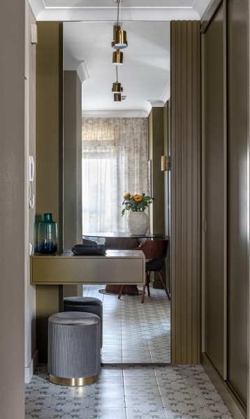 
                                Как переделали квартиру 55 кв. м с типовым ремонтом в доме по реновации? Реальный пример (фото до и после)                            