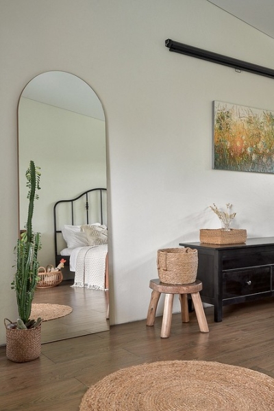 Как в современной деревне! Гостевой дом 66 кв. м с баней, где заказчиком выступила дизайнер