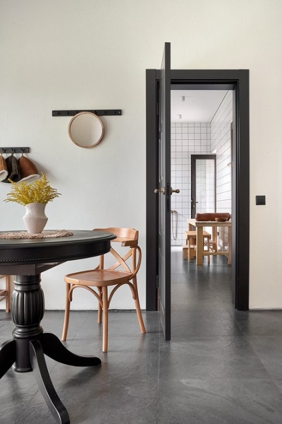 Как в современной деревне! Гостевой дом 66 кв. м с баней, где заказчиком выступила дизайнер