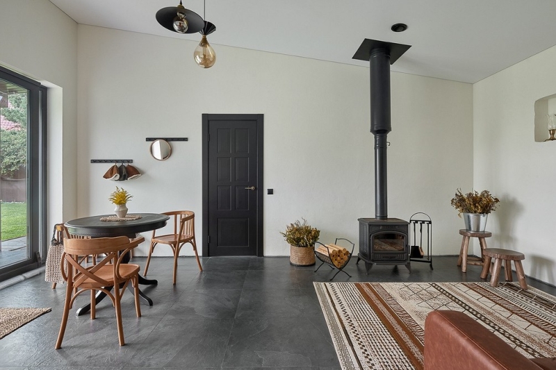 Как в современной деревне! Гостевой дом 66 кв. м с баней, где заказчиком выступила дизайнер