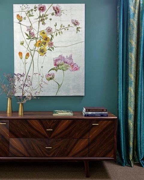 Коричневый в интерьере: варианты применения и 10 лучших цветов-компаньонов (137 фото)