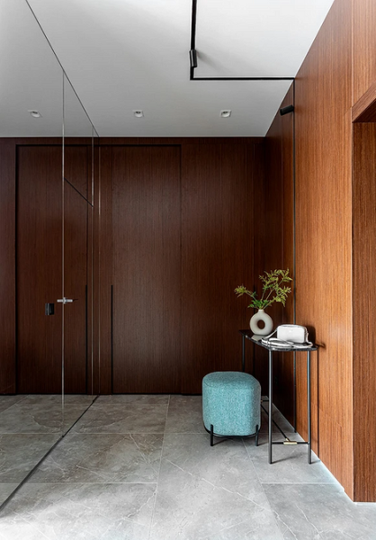 Коричневый в интерьере: варианты применения и 10 лучших цветов-компаньонов (137 фото)