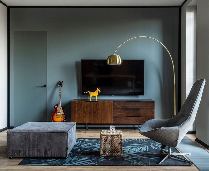 Коричневый в интерьере: варианты применения и 10 лучших цветов-компаньонов (137 фото)