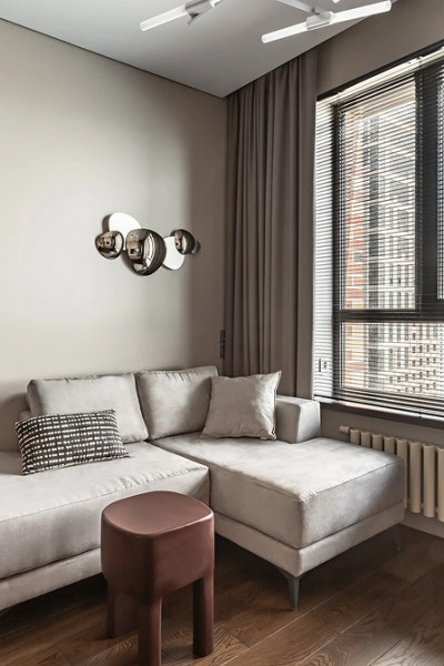 Коричневый в интерьере: варианты применения и 10 лучших цветов-компаньонов (137 фото)