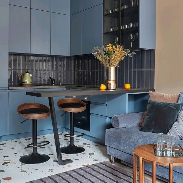 Коричневый в интерьере: варианты применения и 10 лучших цветов-компаньонов (137 фото)