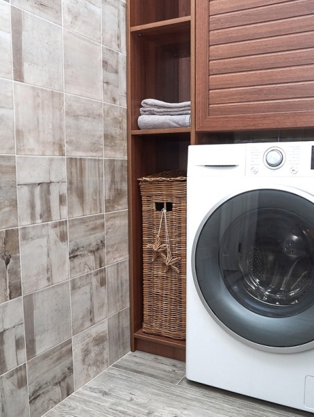 
                                Корзина для белья в ванную: советы по выбору и варианты размещения (67 фото)                            