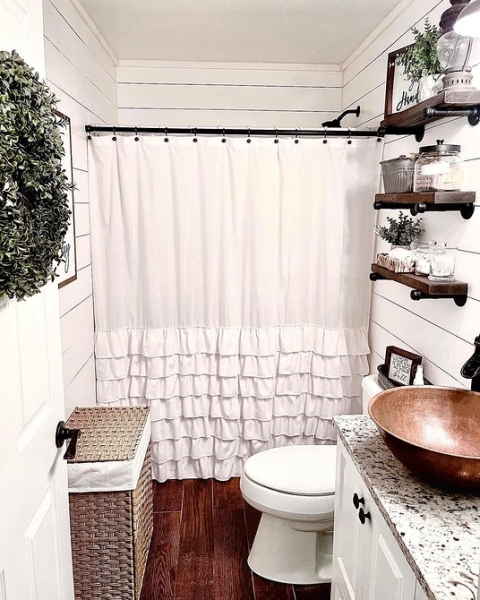 
                                Корзина для белья в ванную: советы по выбору и варианты размещения (67 фото)                            