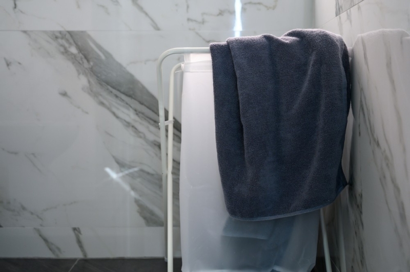 
                                Корзина для белья в ванную: советы по выбору и варианты размещения (67 фото)                            