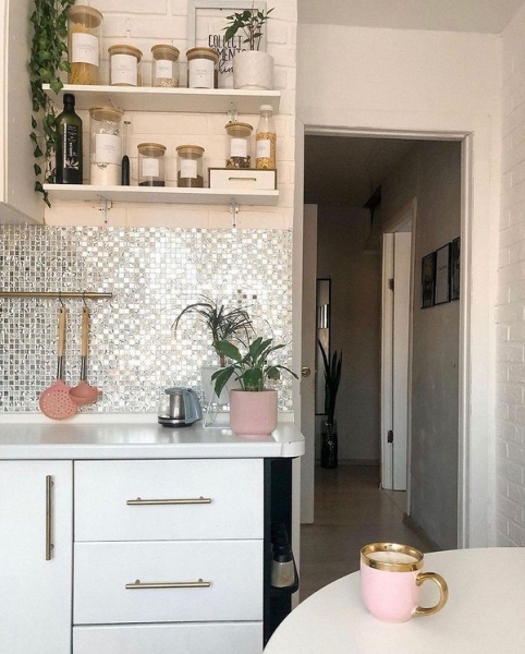 
                                Так красивее: 7 вещей, которые стоит оставить на кухонной столешнице                            
