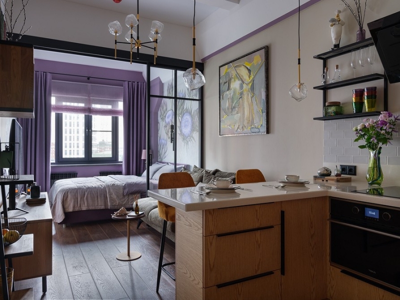 Такого вы еще не видели! Узкая студия 31 кв. м в здании склада типографии «Красная звезда»