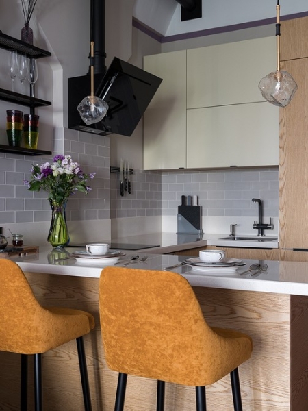 Такого вы еще не видели! Узкая студия 31 кв. м в здании склада типографии «Красная звезда»