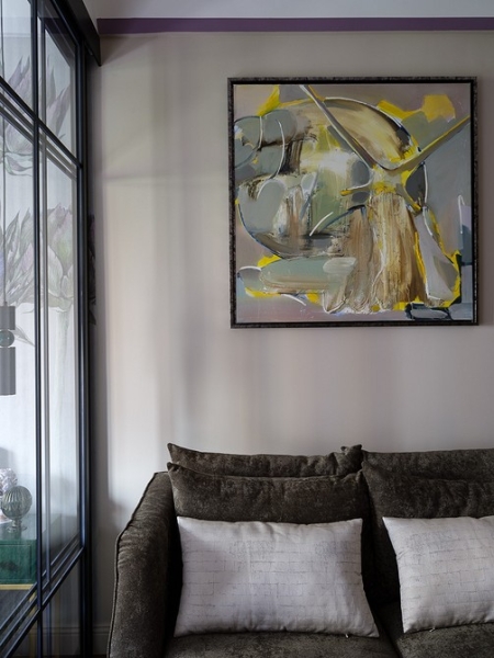 Такого вы еще не видели! Узкая студия 31 кв. м в здании склада типографии «Красная звезда»