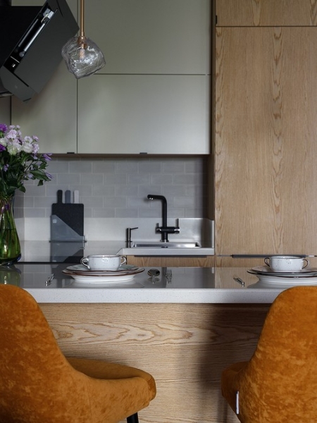 Такого вы еще не видели! Узкая студия 31 кв. м в здании склада типографии «Красная звезда»