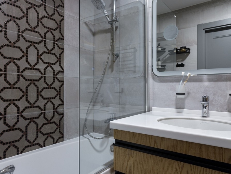 Такого вы еще не видели! Узкая студия 31 кв. м в здании склада типографии «Красная звезда»