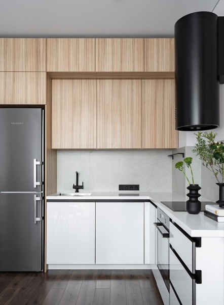 
                                Трешка на пятерых: удобная перепланировка и комфортный интерьер квартиры 74 кв. м                            