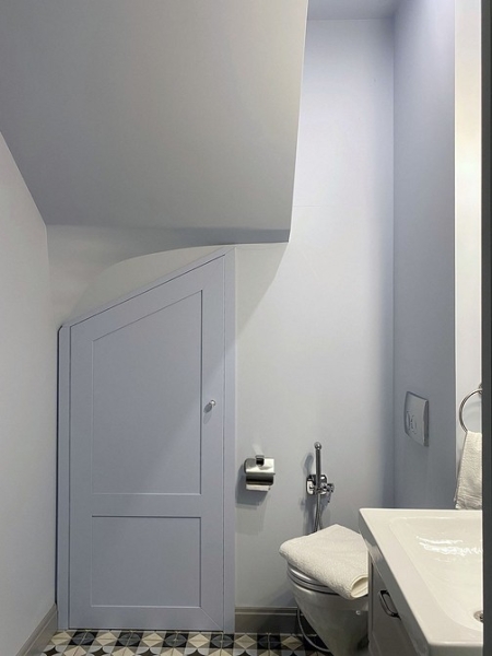 
                                Три этажа и 116 кв. м: интерьер таунхауса, который изменил жизнь семьи                            