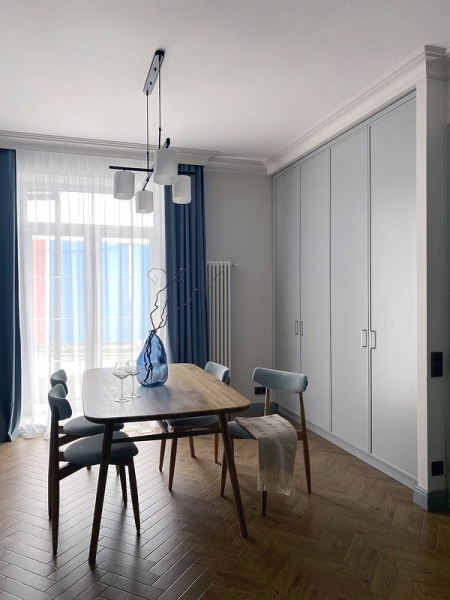 
                                Три этажа и 116 кв. м: интерьер таунхауса, который изменил жизнь семьи                            