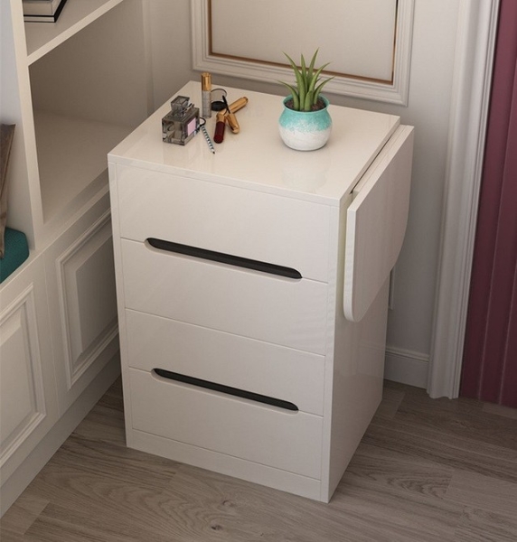 
                                Туалетный столик с зеркалом: какой выбрать и где поставить (80 фото)                            