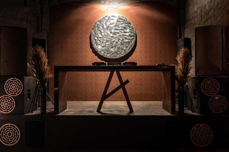 В Москве открылся ночной клуб Amann