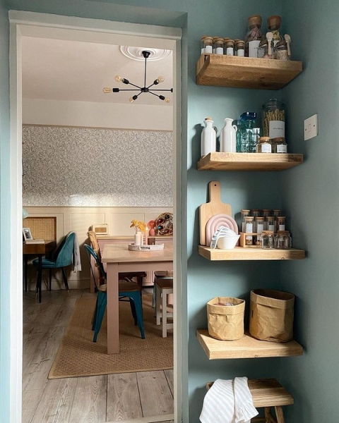 Вы бы не подумали: 8 необычных мест для хранения на кухне