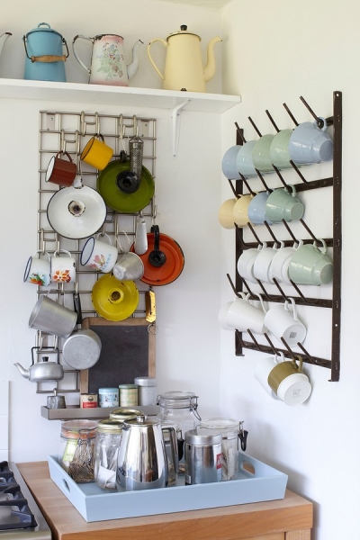 Вы бы не подумали: 8 необычных мест для хранения на кухне