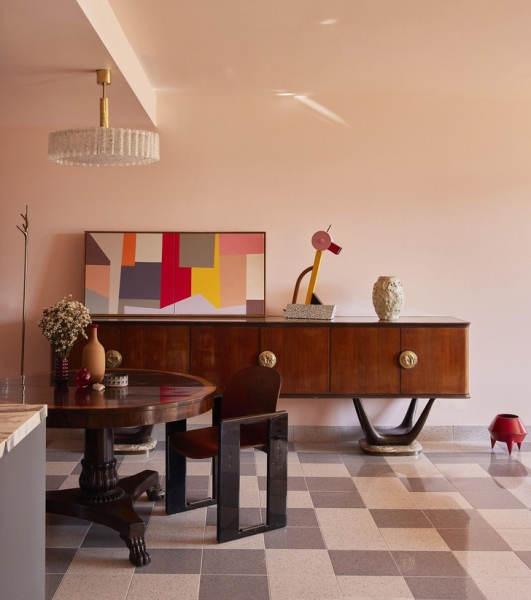 Цветная квартира с винтажной мебелью в Мельбурне