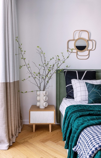 Это восторг! Обычная двушка 54 кв. м, из которой выжали максимум. Большая ванная и яркий интерьер