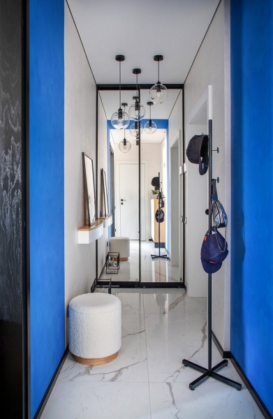 Это восторг! Обычная двушка 54 кв. м, из которой выжали максимум. Большая ванная и яркий интерьер