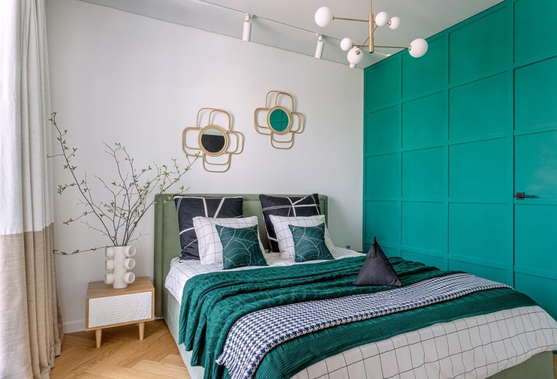 Это восторг! Обычная двушка 54 кв. м, из которой выжали максимум. Большая ванная и яркий интерьер