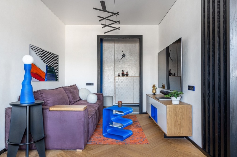 Это восторг! Обычная двушка 54 кв. м, из которой выжали максимум. Большая ванная и яркий интерьер