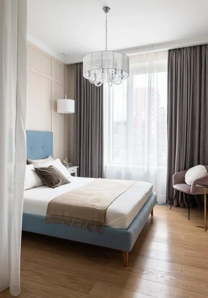 Голубая спальня: идеи оформления, подходящие стили и 110 фото