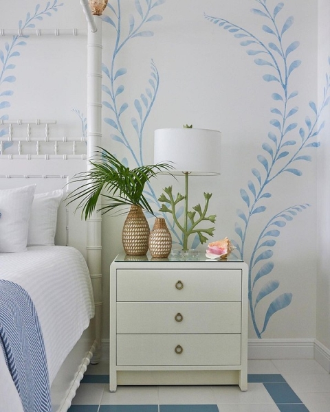 Голубая спальня: идеи оформления, подходящие стили и 110 фото