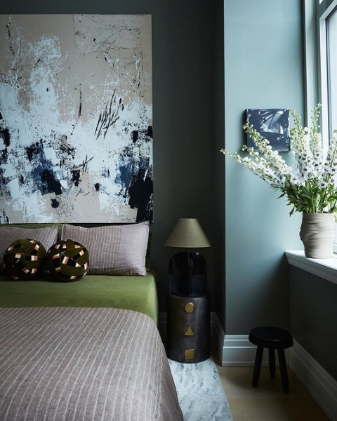 Голубая спальня: идеи оформления, подходящие стили и 110 фото