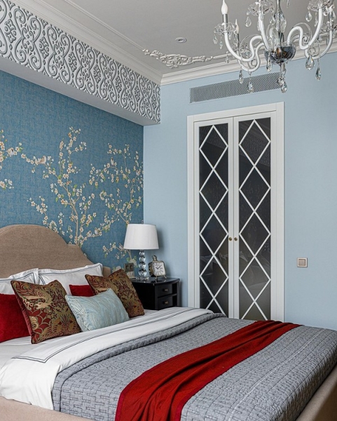 Голубая спальня: идеи оформления, подходящие стили и 110 фото