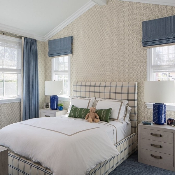 Голубая спальня: идеи оформления, подходящие стили и 110 фото