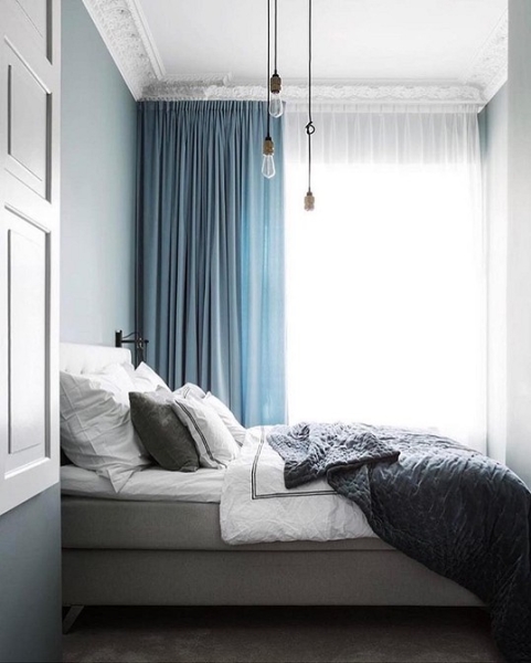 Голубая спальня: идеи оформления, подходящие стили и 110 фото