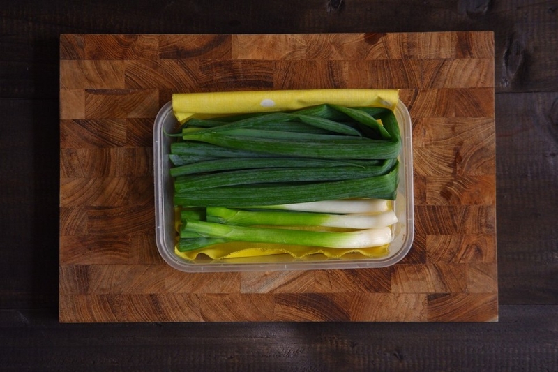 Хранение лука зимой в квартире и доме: 14 способов, с которыми ни одна луковица не пропадет (и 47 наглядных фото)