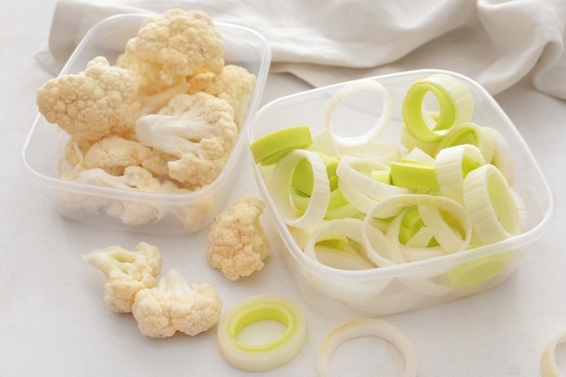 Хранение лука зимой в квартире и доме: 14 способов, с которыми ни одна луковица не пропадет (и 47 наглядных фото)